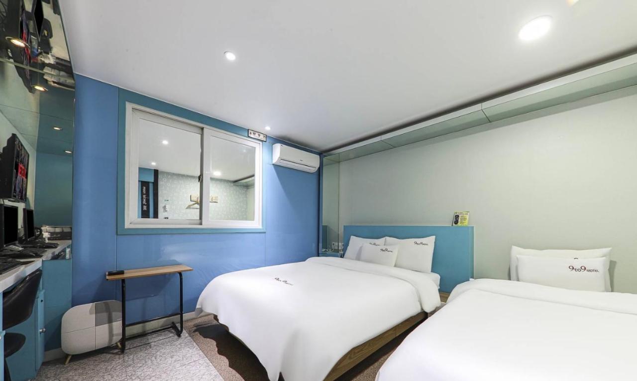 9 To 9 Motel Gimhae Экстерьер фото